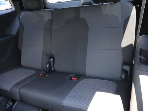 Used 2023 Chevrolet Traverse LT AWD/4WD image 24