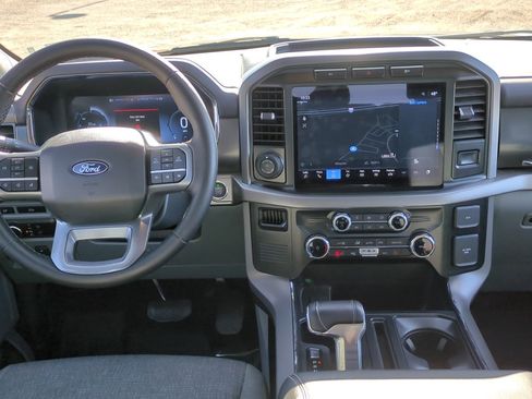 Used 2024 Ford F150 Lightning XLT image 27