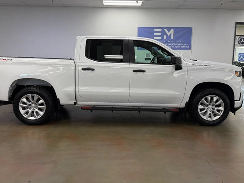 Used 2022 Chevrolet Silverado 1500 Custom AWD/4WD image 7