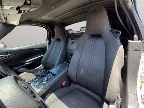 Used 2020 MAZDA MX-5 Miata Sport RWD image 20