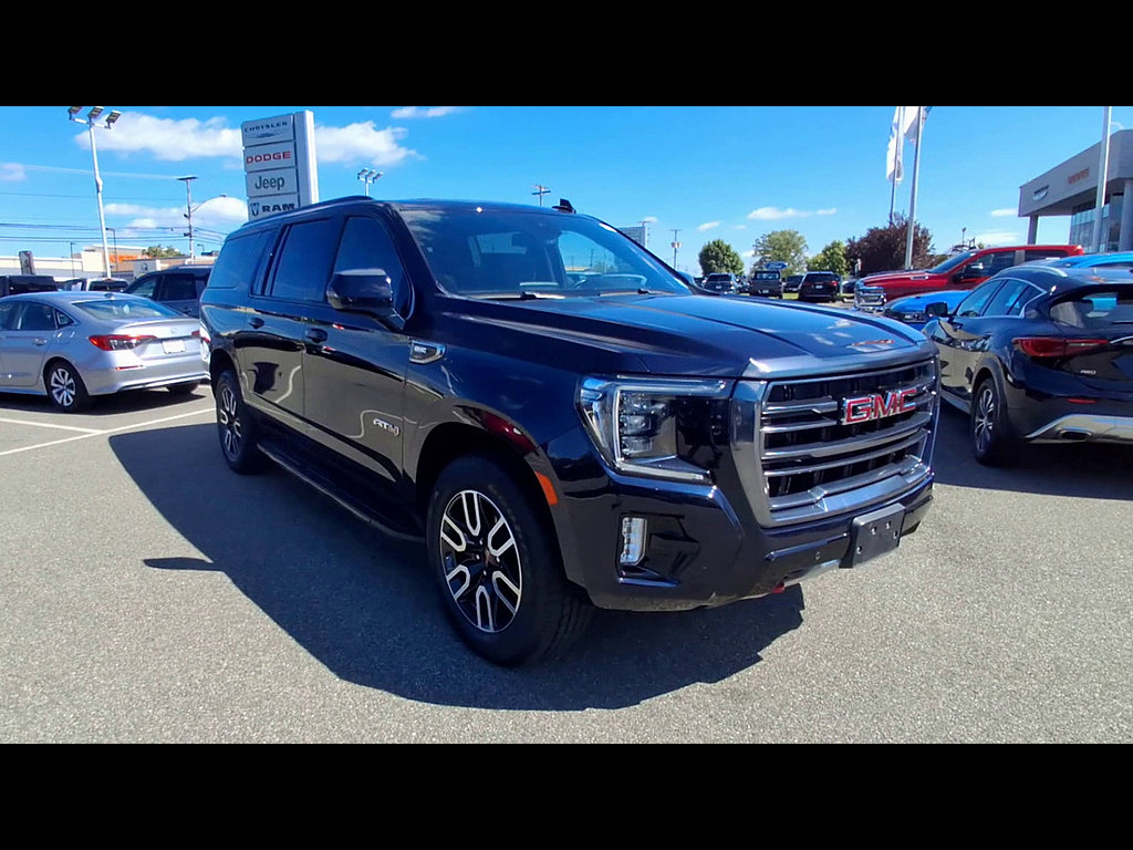 Used 2023 GMC Yukon XL AT4 AWD/4WD image 2