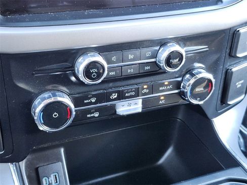 Used 2024 Ford F150 XLT w/ Mobile Office Package image 21