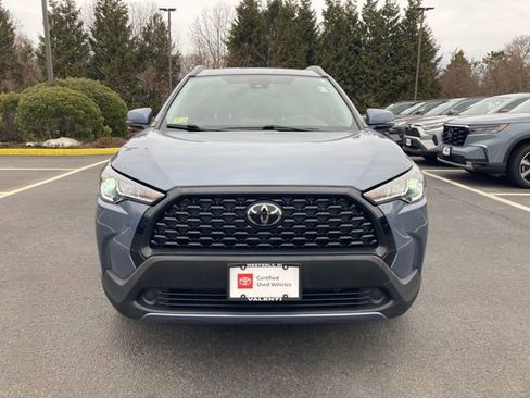 Used 2022 Toyota Corolla Cross LE w/ Moonroof Package image 11