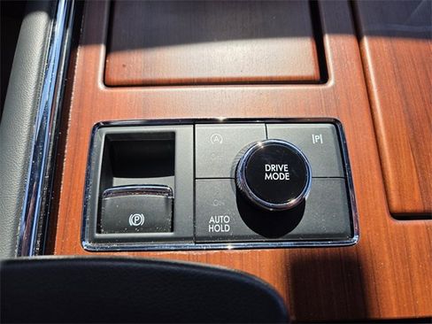 Used 2022 Lincoln Navigator Reserve image 32