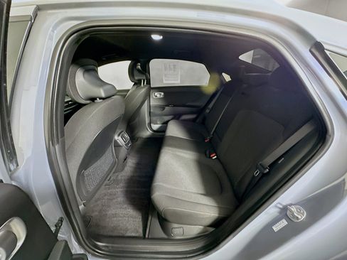 Used 2024 Hyundai Ioniq 6 SE RWD image 26