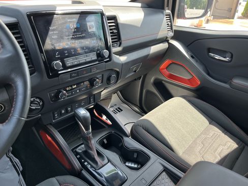 Used 2024 Nissan Frontier PRO-4X w/ Pro Convenience Package AWD/4WD image 27