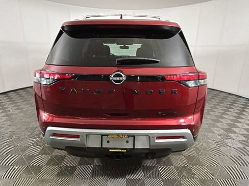 Used 2022 Nissan Pathfinder SL w/ SL Premium Package AWD/4WD image 3