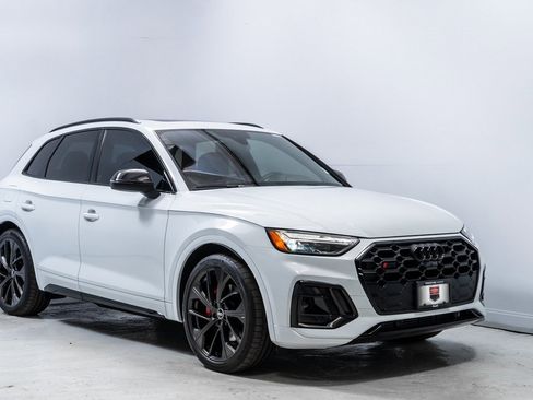 Used 2025 Audi SQ5 Premium Plus image 9