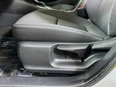 Used 2023 Toyota Corolla LE image 18