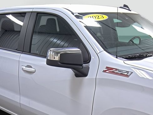 Certified 2023 Chevrolet Silverado 1500 LT w/ Z71 Off-Road Package image 15