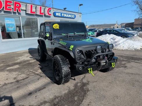 Used 2018 Jeep Wrangler Sport image 6