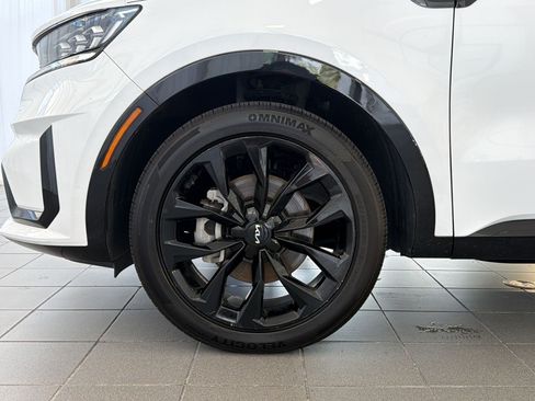 Used 2023 Kia Sorento SX FWD image 13