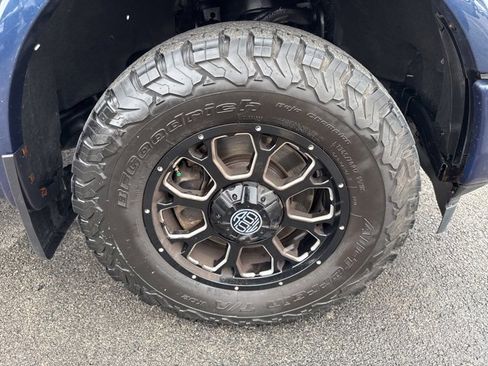 Used 2019 Ford F150 Platinum w/ Technology Package image 12