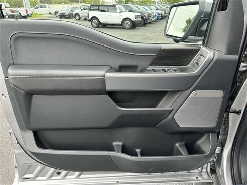 New 2025 Ford F150 Lariat w/ Equipment Group 502A High image 15