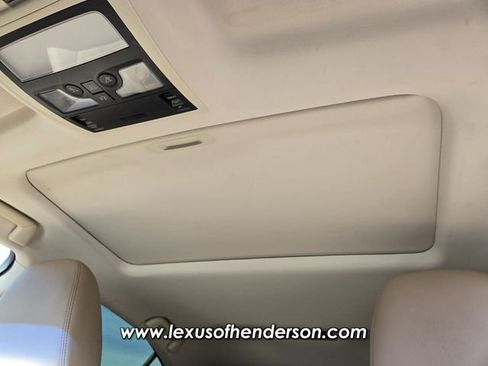 Used 2016 Lexus GS 200t w/ Premium Package RWD image 11
