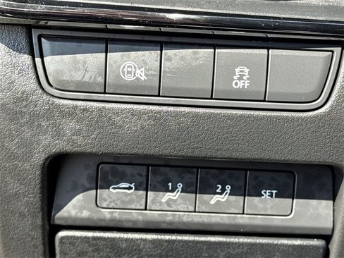 Used 2025 MAZDA MAZDA3 s image 24