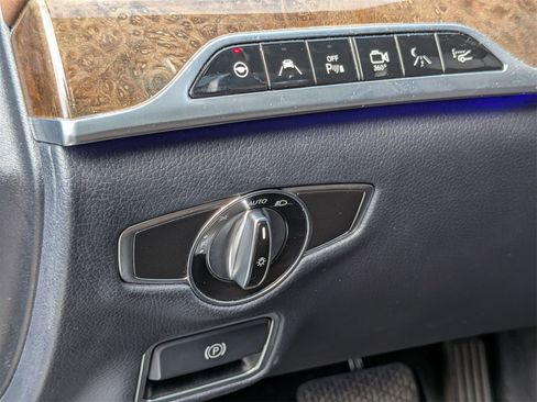 Used 2017 Mercedes-Benz S 550 4MATIC Sedan image 17