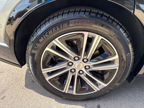 Used 2024 Cadillac Lyriq Luxury AWD/4WD image 13