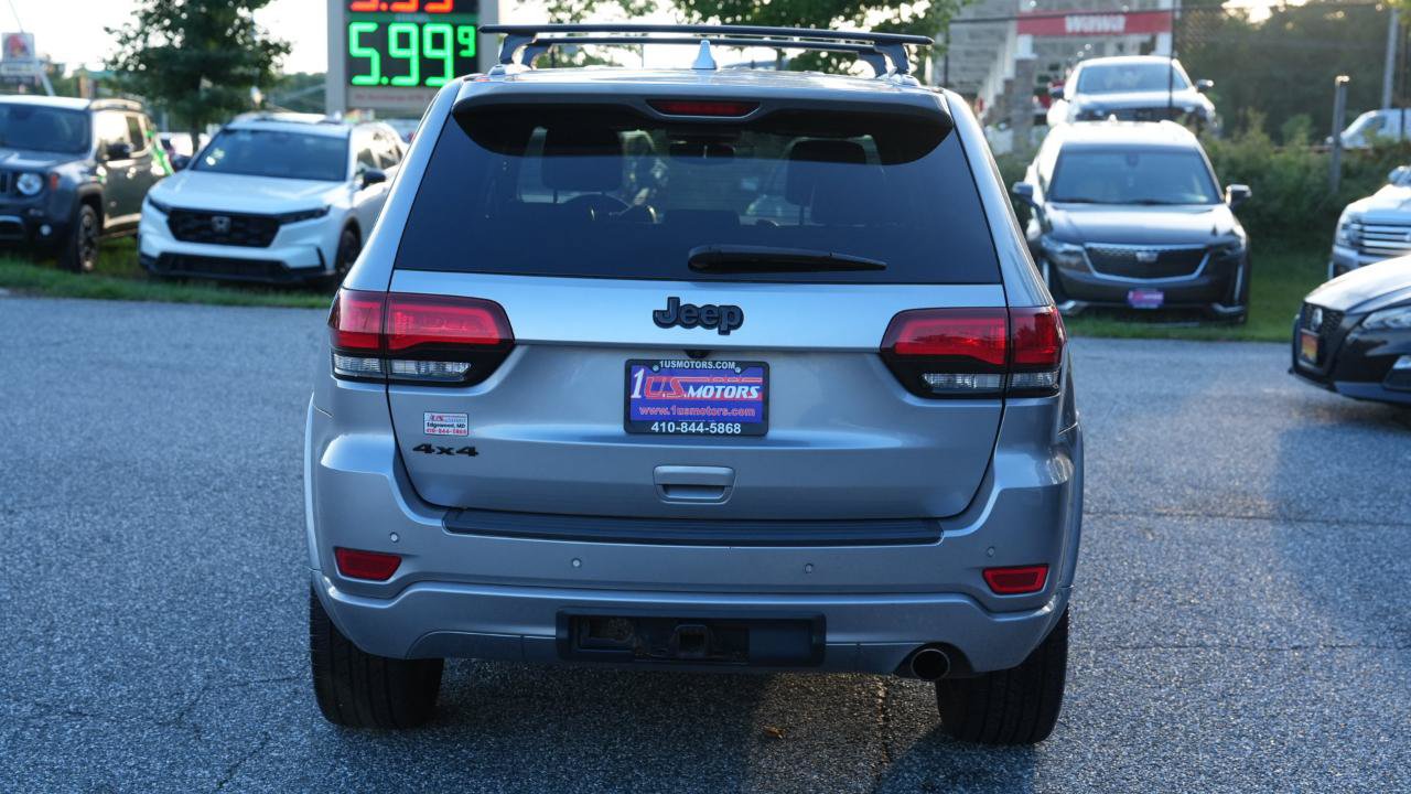 Used 2019 Jeep Grand Cherokee Altitude AWD/4WD image 8