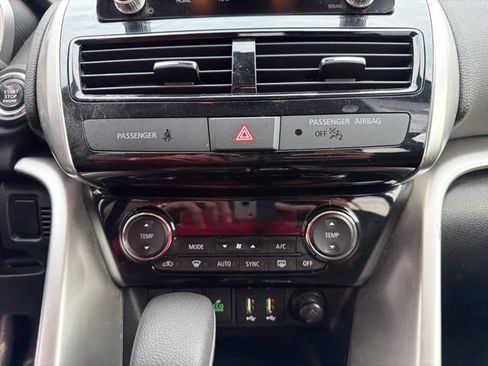 Used 2022 Mitsubishi Eclipse Cross SE AWD/4WD image 24