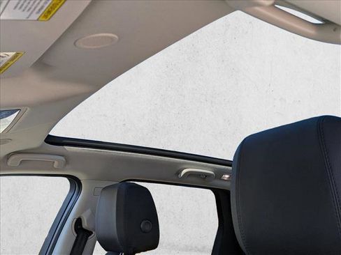 Certified 2025 Land Rover Discovery Sport S image 16