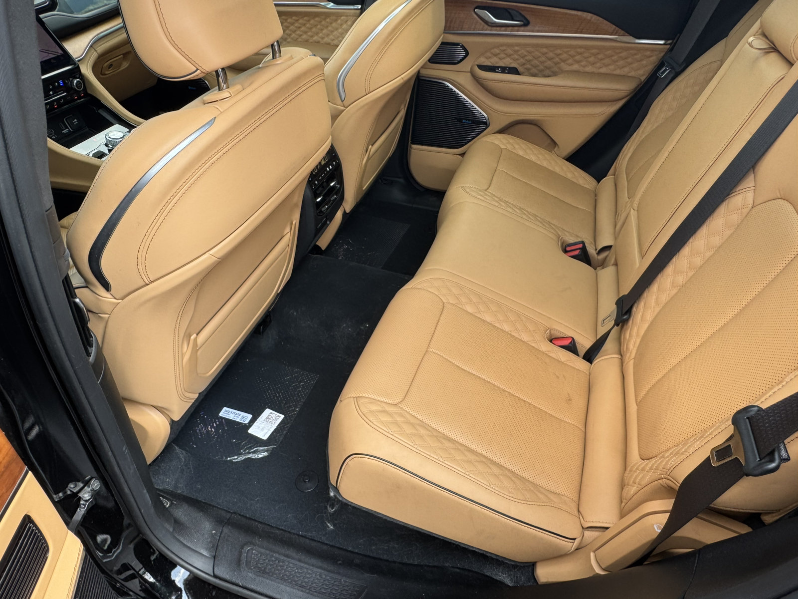 Used 2025 Jeep Grand Cherokee Summit AWD/4WD image 25