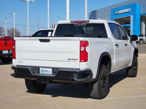 Used 2023 Chevrolet Silverado 1500 ZR2 w/ Technology Package image 7