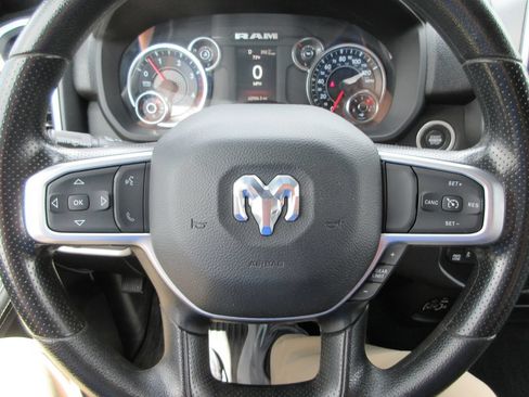 Used 2024 RAM 2500 Big Horn AWD/4WD image 26