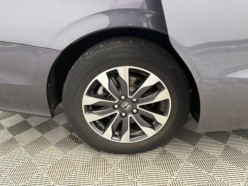 Used 2024 Honda Odyssey EX-L image 18