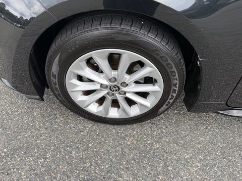 Used 2020 Toyota Corolla XLE FWD image 9