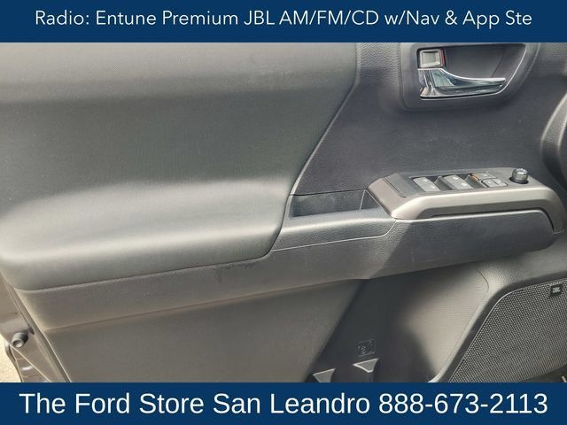 Used 2021 Toyota Tacoma TRD Off-Road w/ TRD Premium Off Road Package AWD/4WD image 19