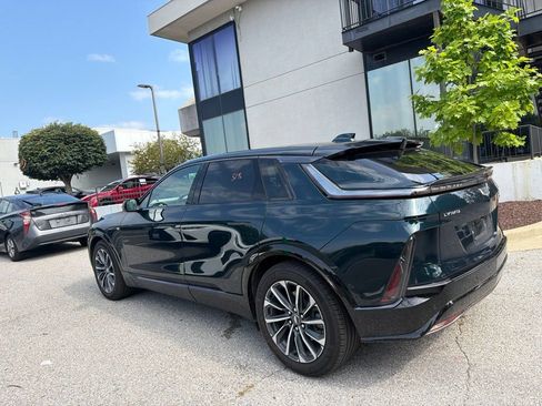 Used 2024 Cadillac Lyriq Sport w/ LPO, Floor Liner Package AWD/4WD image 17