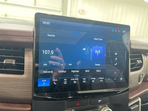 Used 2022 Ford Expedition Limited image 13