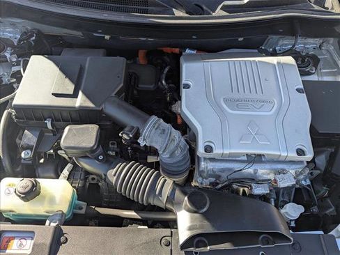 Used 2022 Mitsubishi Outlander SEL image 22