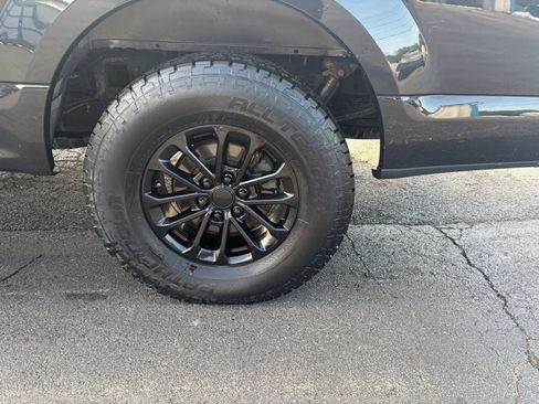 Used 2015 Ford F150 XLT w/ Equipment Group 302A Luxury AWD/4WD image 12