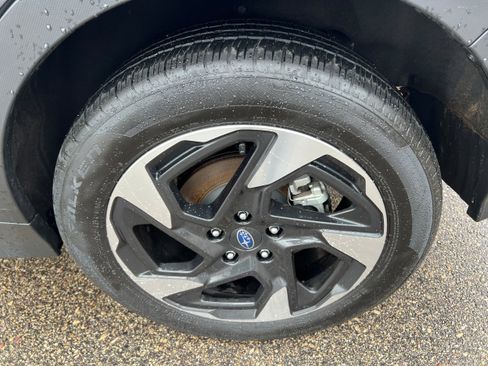 Certified 2024 Subaru Crosstrek 2.5i Limited image 9