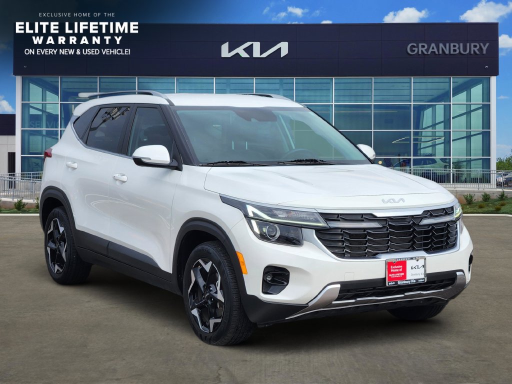 Used 2024 Kia Seltos EX FWD image 3