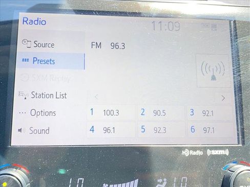 Used 2020 Toyota Camry SE w/ Audio Package FWD image 20