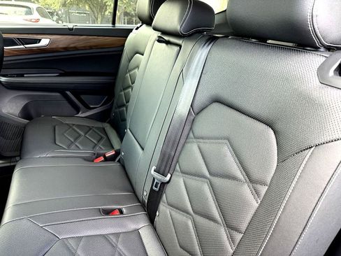 New 2026 Volkswagen Atlas SE FWD image 18