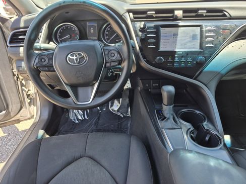 Used 2020 Toyota Camry LE FWD image 18