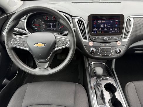 Used 2024 Chevrolet Malibu LT FWD image 10