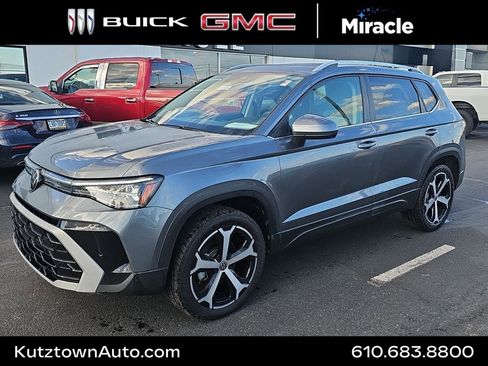 Used 2025 Volkswagen Taos SEL AWD/4WD image 1
