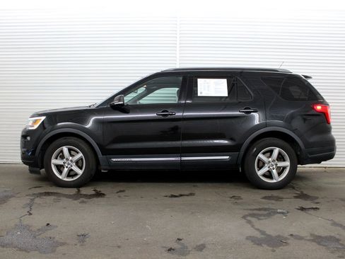Used 2019 Ford Explorer XLT w/ Equipment Group 201A image 41