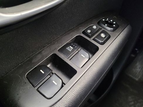 Used 2015 Kia Soul image 27