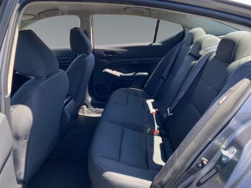 Used 2025 Nissan Altima 2.5 S FWD image 13