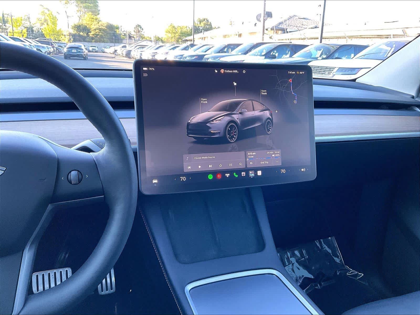 Used 2024 Tesla Model Y Performance AWD/4WD image 9