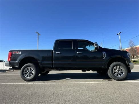 Used 2018 Ford F250 XLT w/ XLT Premium Package image 3