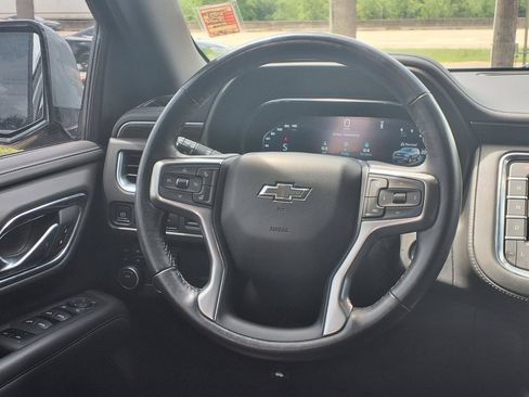 Used 2023 Chevrolet Suburban Z71 w/ Luxury Package AWD/4WD image 22