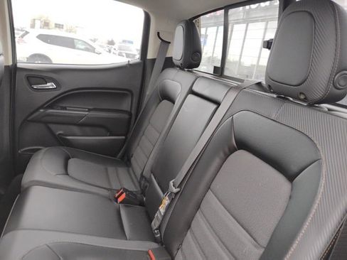 Used 2022 GMC Canyon AT4 image 9