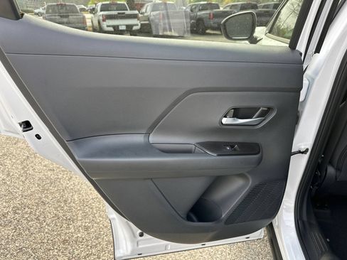 New 2026 Nissan Kicks SV FWD image 16